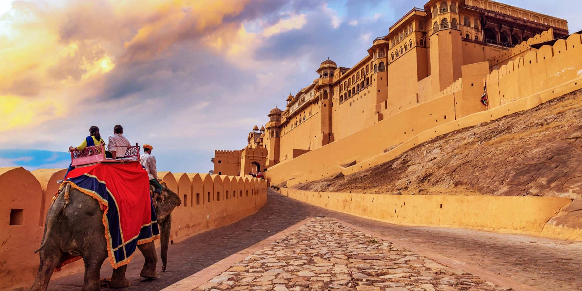 Rajasthan — Palaces, courtyards, forts, lakes.